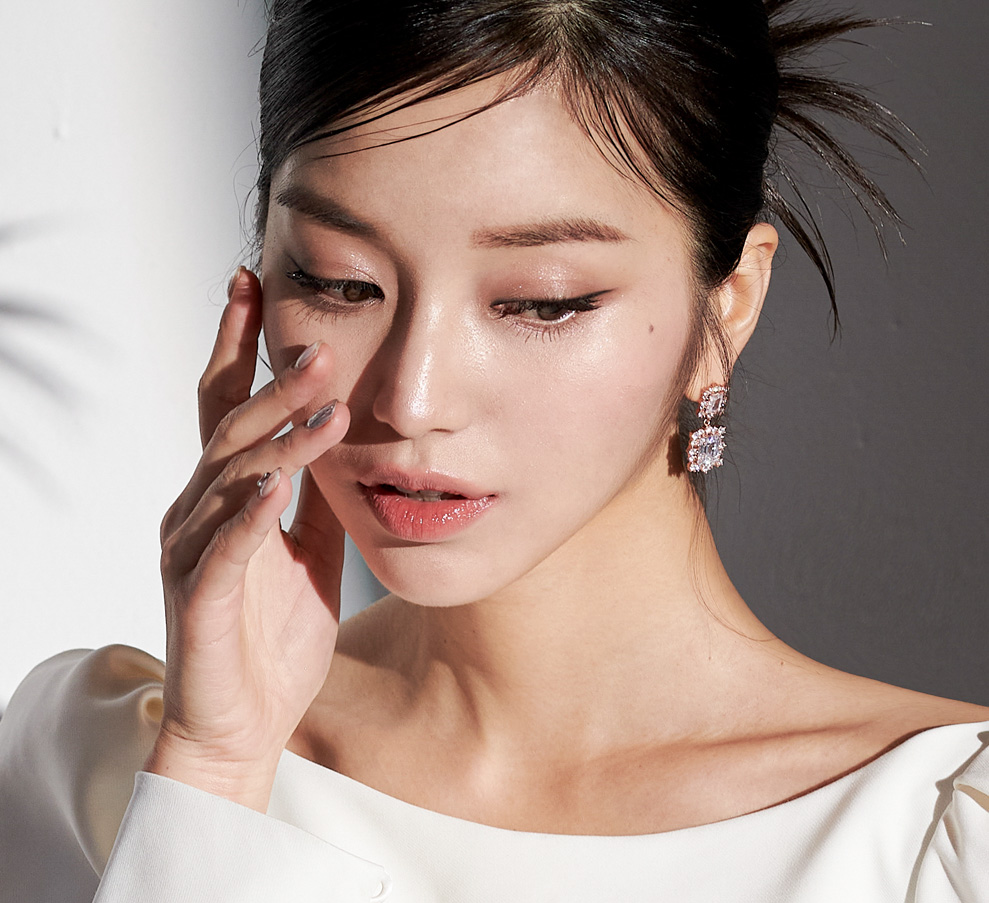 ES.밀착 리프팅 레이저